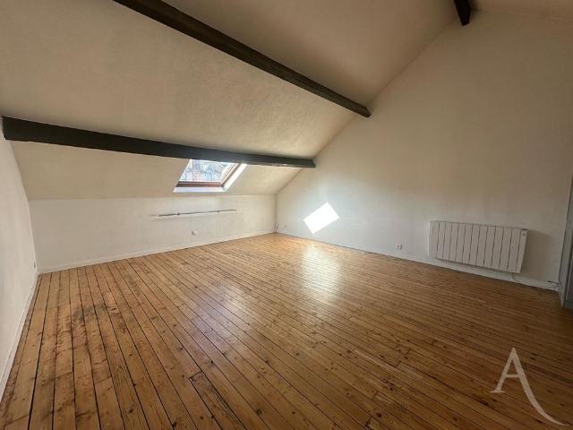Location appartement 2 pièces, 43.96m², Mantes la Jolie