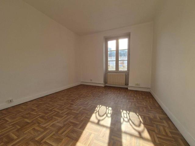 Location appartement 2 pièces 43.02 m² à Mâcon 71000 4 410 €
