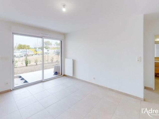 Location appartement 2 pièces, 43.14m², Nîmes