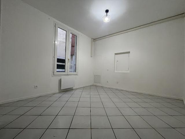 Location Appartement 2 pièces 43 m2 Pezenas