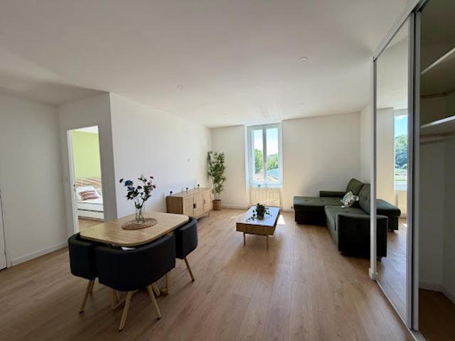 Location Appartement 2 pièces 43 m2 Saint Etienne