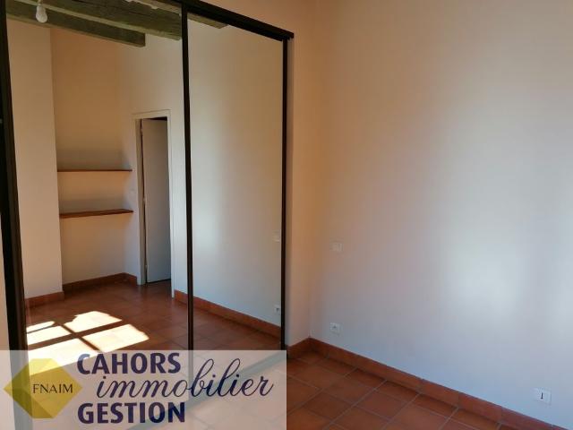 Location Appartement 2 pièces 43m² CAHORS 46000
