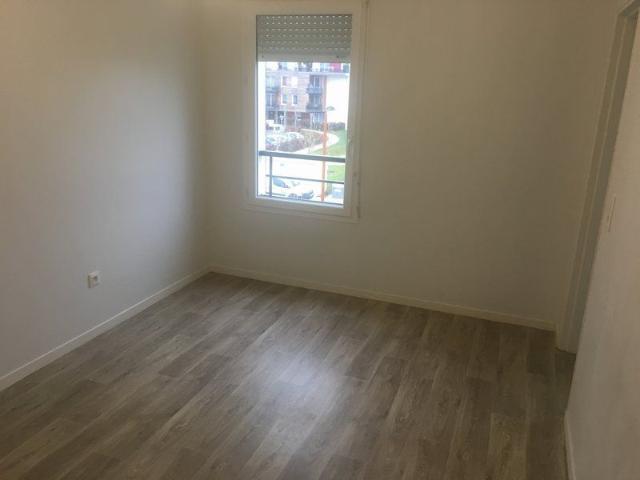 Location Appartement 2 pièces 43m² CLAYE SOUILLY 77410