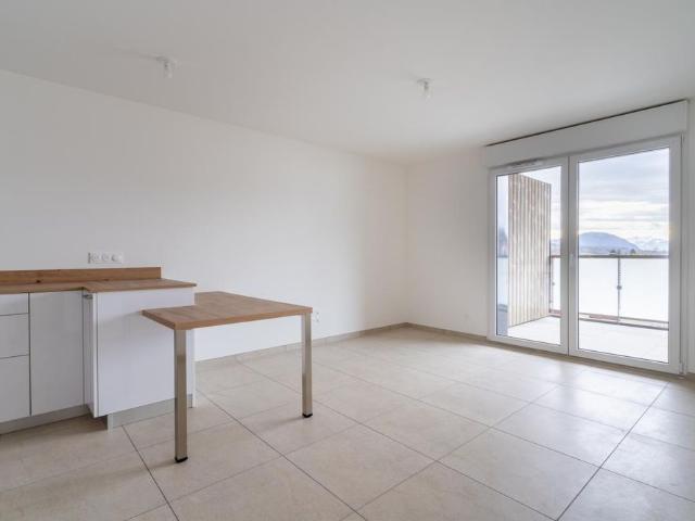 Location Appartement 2 pièces 43m² ALLONZIER LA CAILLE 74350