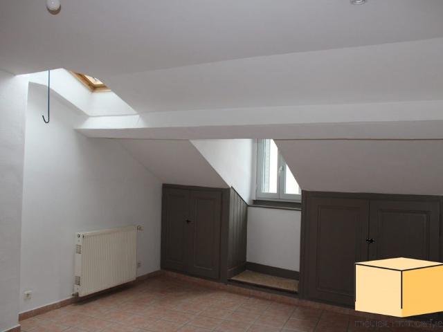 Location Appartement 2 pièces 43m² BELLEY 01300