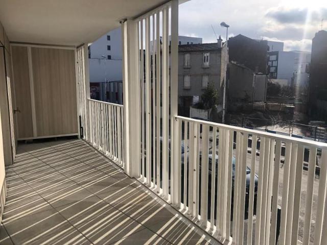 Location Appartement 2 pièces 43m² GENNEVILLIERS 92230
