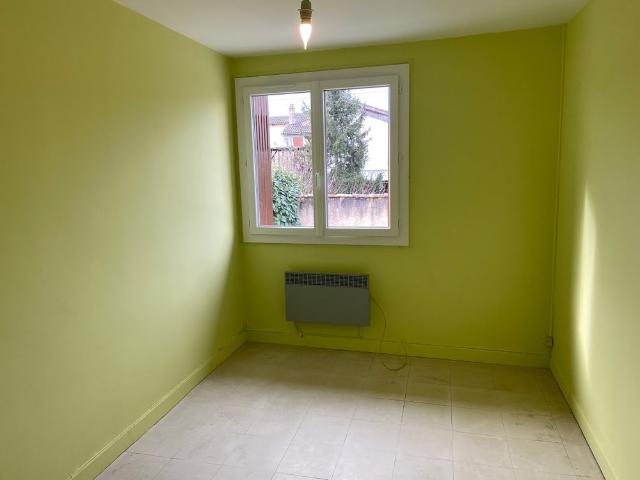 Location Appartement 2 pièces 43m² FLEURANCE 32500