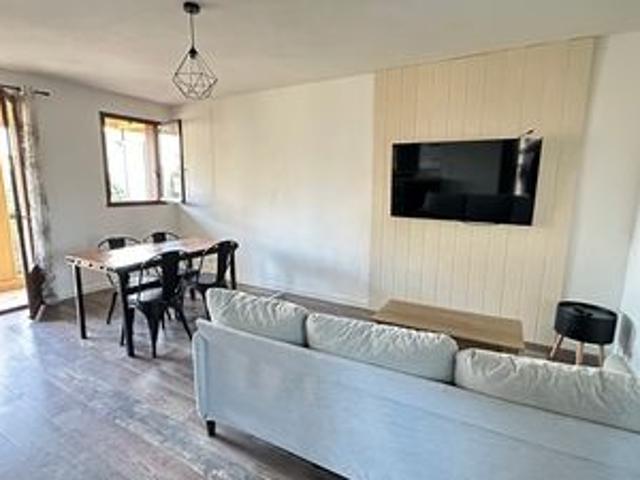 Location Appartement 2 pièces 43m² HYERES 83400