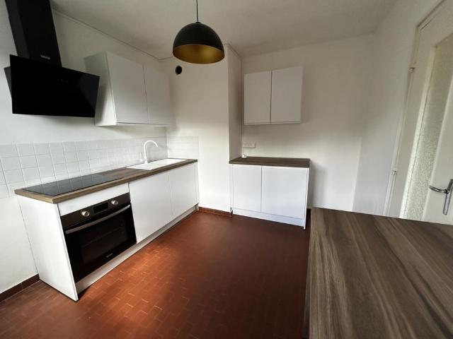 Location Appartement 2 pièces 43m² LE CREUSOT 71200