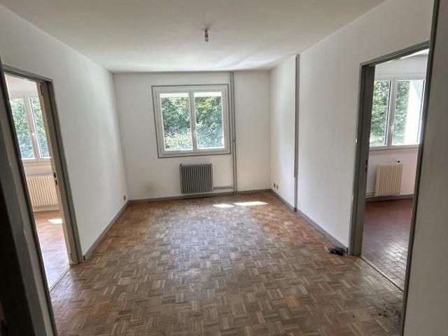 Location Appartement 2 pièces 43m² LE CREUSOT 71200