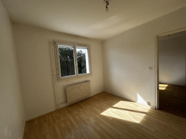 Location Appartement 2 pièces 43m² LE CREUSOT 71200