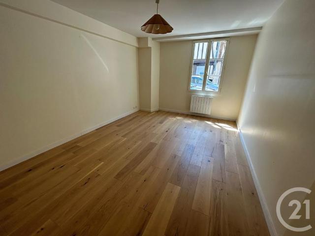 Location Appartement 2 pièces 43m² NEMOURS 77140
