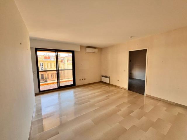 Location Appartement 2 pièces 43m² NICE 06100