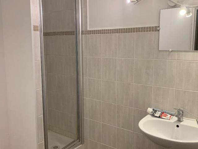 Location Appartement 2 pièces 43m² NIMES 30000