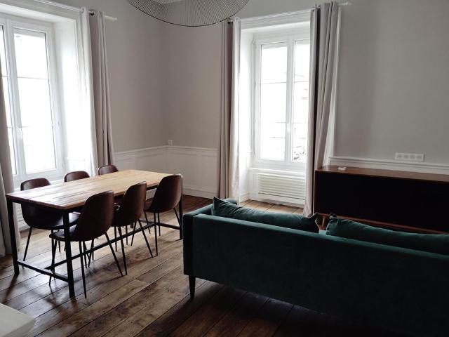 Location Appartement 2 pièces 43m² ST MALO 35400