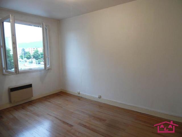 Location Appartement 2 pièces 43m² ST MARTIN D HERES 38400