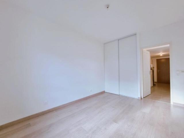 Location Appartement 2 pièces 43m² ST PIERRE EN FAUCIGNY 74800