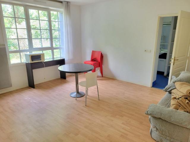 Location Appartement 2 pièces 43m² PESSAC 33600