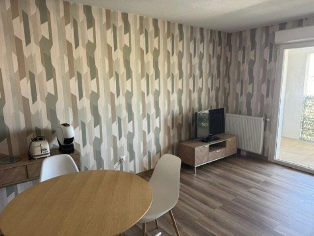 Location Appartement 2 pièces 43m² ROYAN 17200