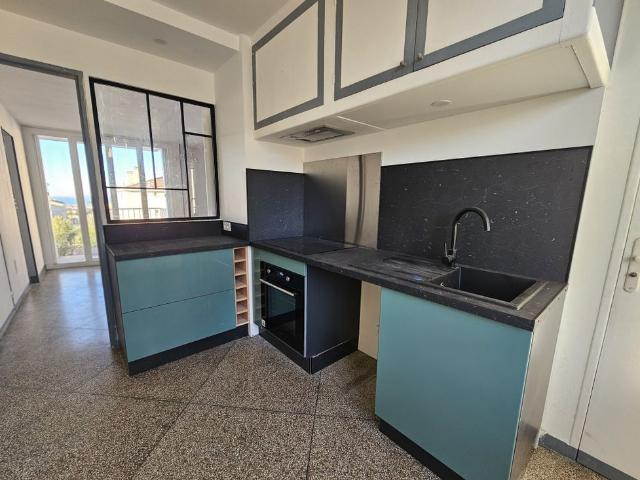 Location Appartement 2 pièces 43m² VITROLLES 13127