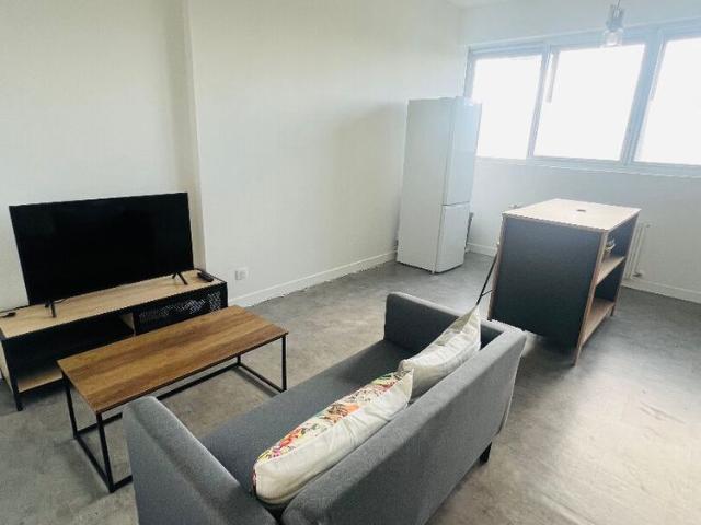 Location appartement 2 pièces, 40.00m², Orléans