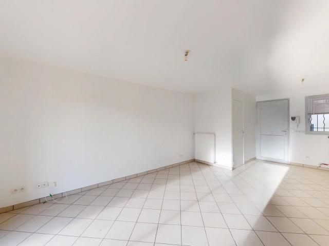 Location Appartement 2 pièces 40 m2 à Gallardon