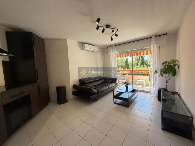 Location Appartement 2 pièces 40 m2 à Saint Raphaël