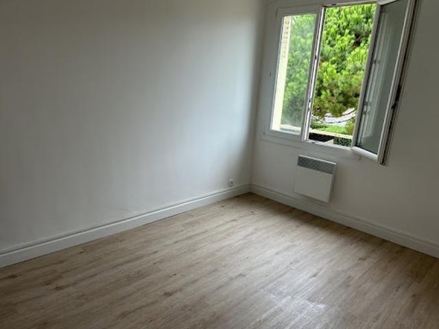 Location Appartement 2 pièces 40 m2 Marseille 8ème