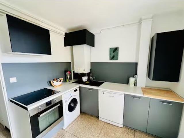 Location Appartement 2 pièces 40 m2 Marseille 8ème
