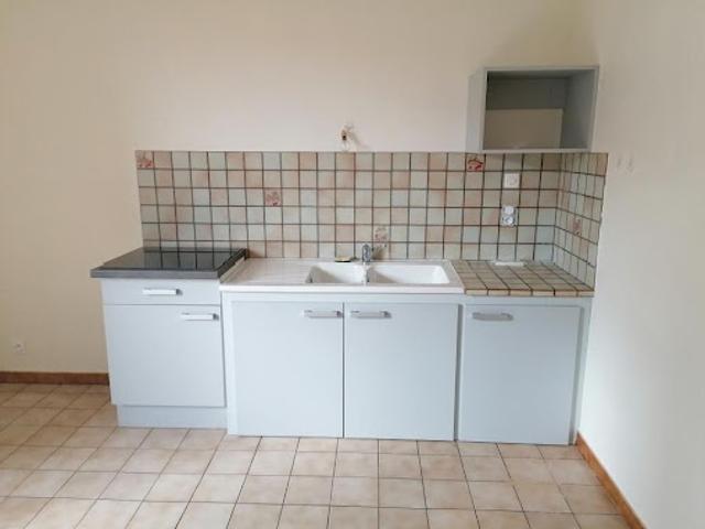 Location Appartement 2 pièces 40 m2 Port Sainte Marie