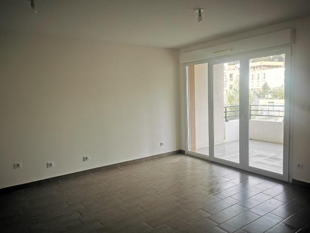 Location Appartement 2 pièces 40m2 | Grech Immobilier