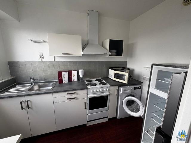 Location Appartement 2 pièces 40m² COURBEVOIE 92400