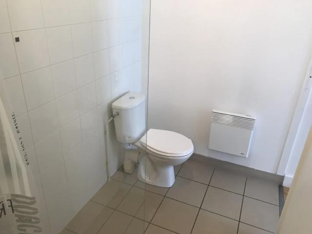 Location Appartement 2 pièces 40m² CASTELSARRASIN 82100