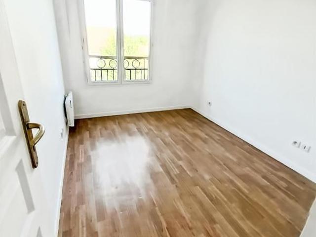 Location Appartement 2 pièces 40m² CREPY EN VALOIS 60800