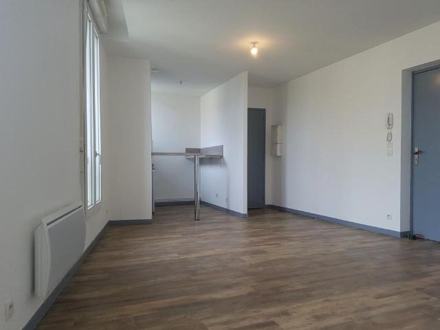 Location Appartement 2 pièces 40m² AIRE SUR L ADOUR 40800