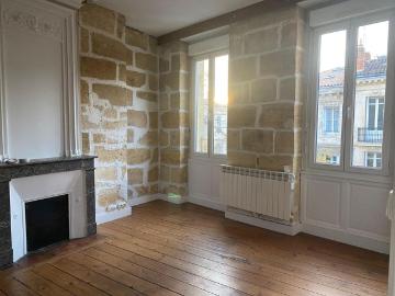 Location Appartement 2 pièces 40m² BORDEAUX 33000