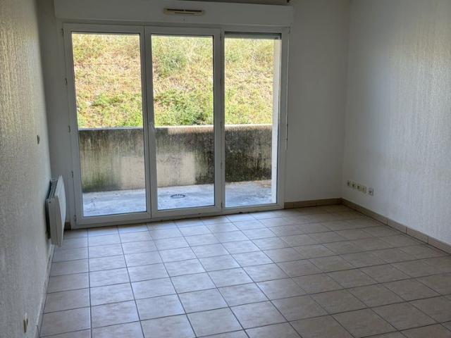 Location Appartement 2 pièces 40m² BLAYE 33390