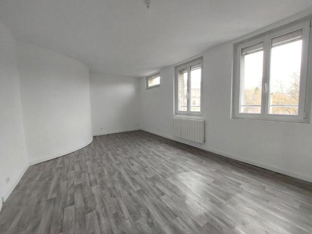 Location Appartement 2 pièces 40m² ELBEUF 76500
