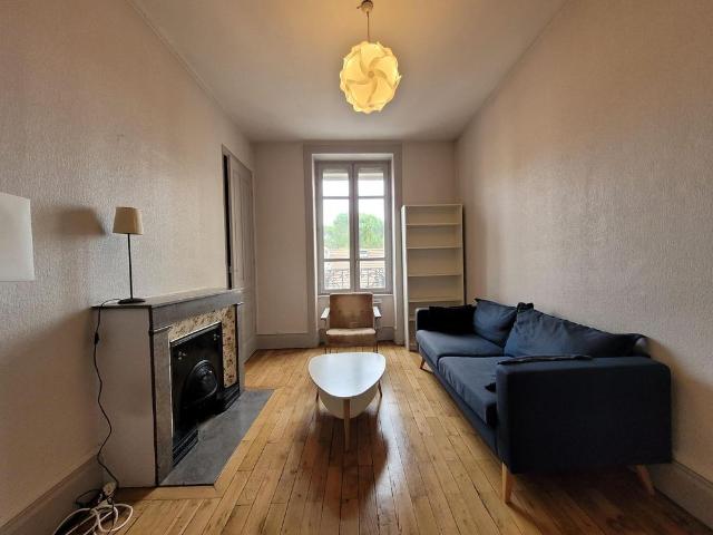 Location Appartement 2 pièces 40m² LYON 3ème