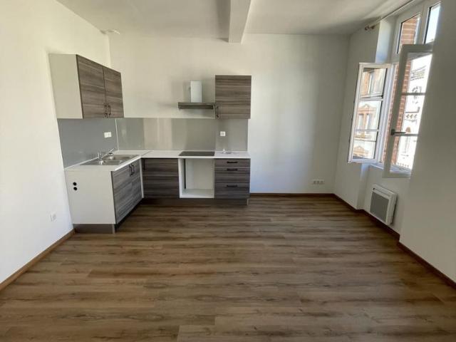 Location Appartement 2 pièces 40m² MONTAUBAN 82000
