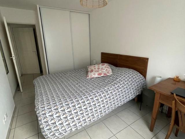 Location Appartement 2 pièces 40m² MARSEILLE 10ème