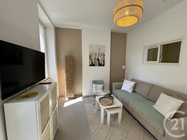 Location Appartement 2 pièces 40m² MARSEILLE 3ème
