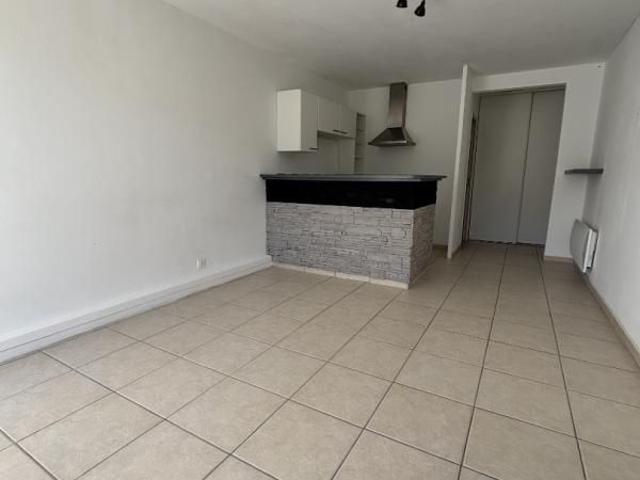 Location Appartement 2 pièces 40m² ST CYR SUR LOIRE 37540