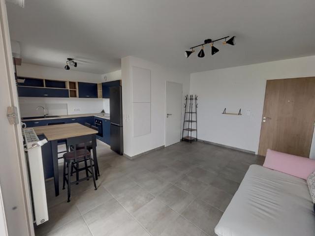 Location Appartement 2 pièces 40m² ST MARTIN D HERES 38400