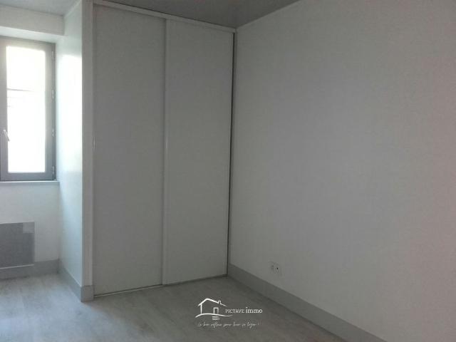 Location Appartement 2 pièces 40m² ROUILLE 86480