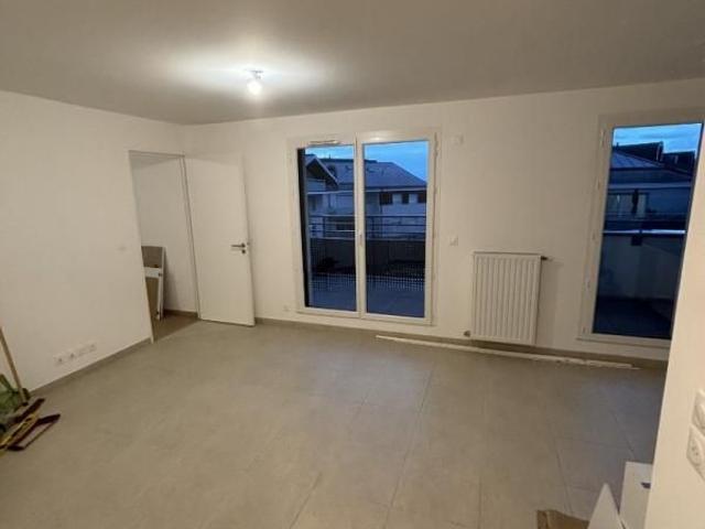 Location Appartement 2 pièces 40m² THONON LES BAINS 74200