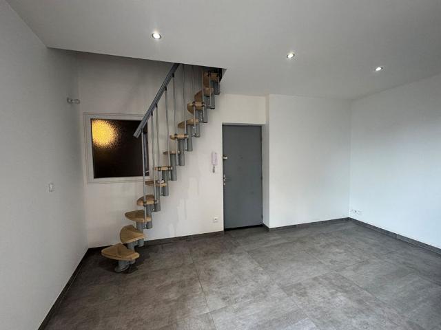 Location appartement 2 pièces, 41.50m², Nîmes