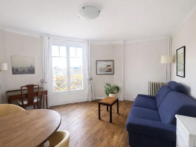 Location appartement 2 pièces, 41.83m², Paris 11