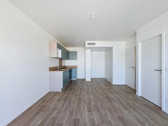Location appartement 2 pièces, 41.80m², Laval