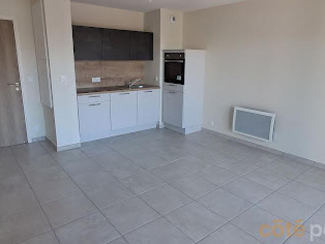 Location Appartement 2 pièces 41.86 m2 Luc la Primaube